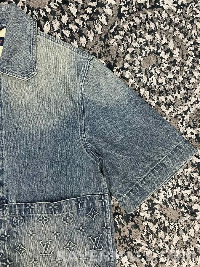 루이비통 루이비통 워싱 데님 모노그램 반팔 티셔츠 상세 이미지