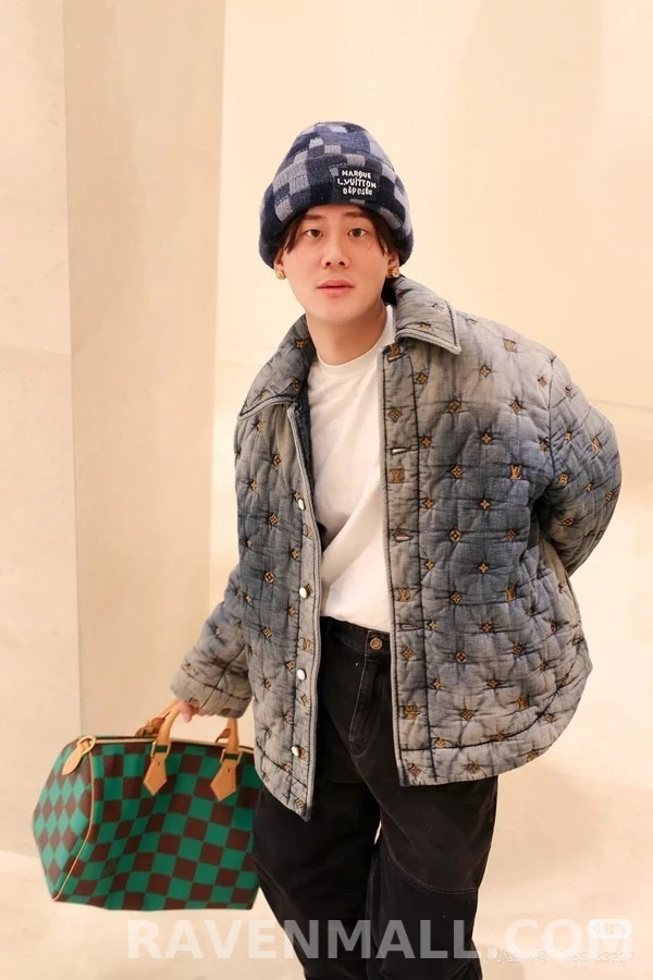 루이비통 루이비통 자수 워싱 데님 패딩 상세 이미지