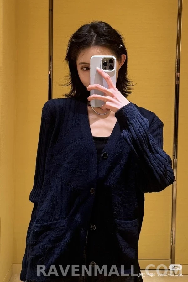 루이비통 루이비통 자카드 브이넥 가디건 상세 이미지