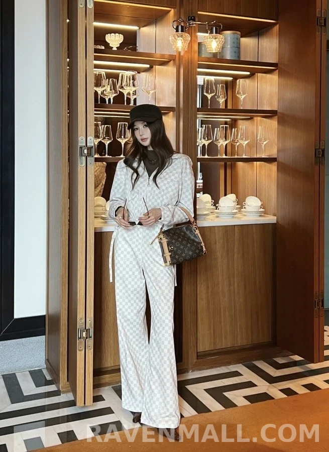 루이비통 루이비통 체커보드 후드 집업 상세 이미지