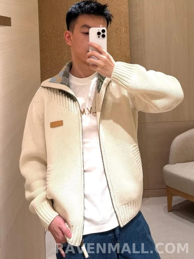 루이비통 루이비통 체크넥 인타샤 니트 가디건 상세 이미지