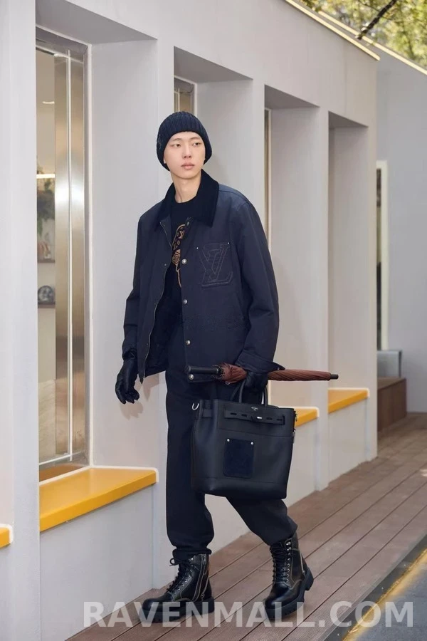 루이비통 루이비통 코듀로이 칼라 퀼팅 워크웨어 자켓 상세 이미지