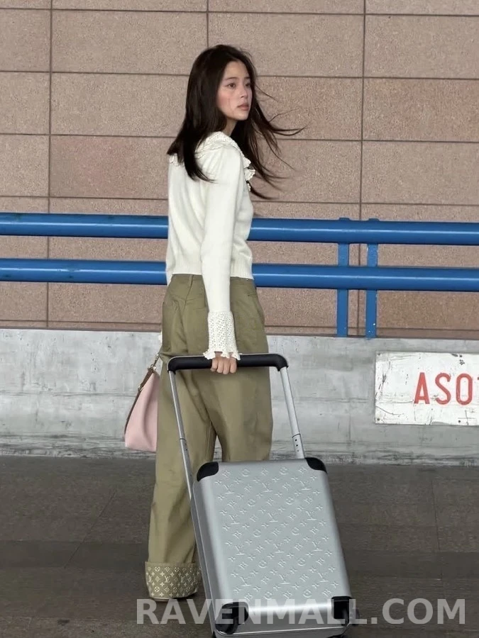 루이비통 루이비통 크로셰 러플 칼라 가디건 상세 이미지