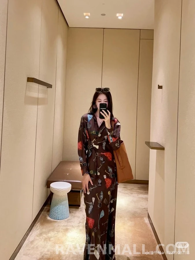 루이비통 루이비통 키 태슬 프린트 타이 셔츠 상세 이미지