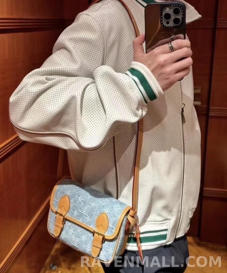 루이비통 루이비통 타공 가죽 자켓 상세 이미지