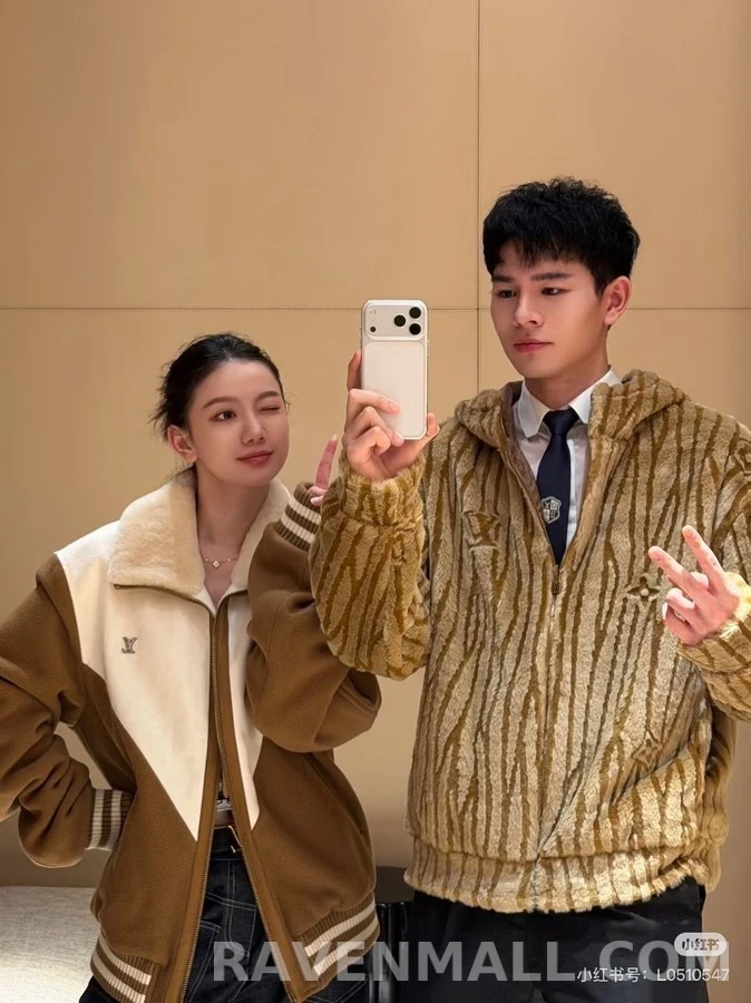 루이비통 루이비통 타이거 스트라이프 후드 집업 상세 이미지