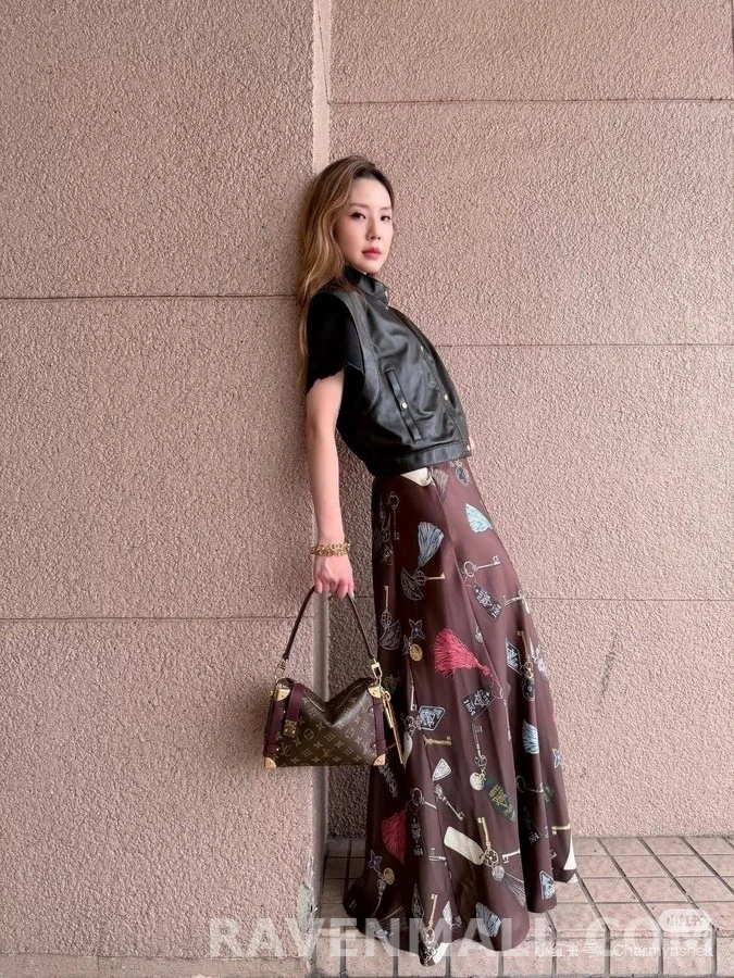 루이비통 루이비통 파이트 모드 키 패턴 롱 스커트 상세 이미지
