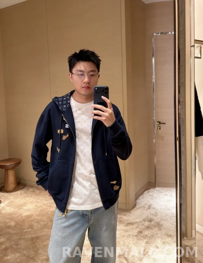 루이비통 루이비통 패치 디테일 집업 후드 상세 이미지