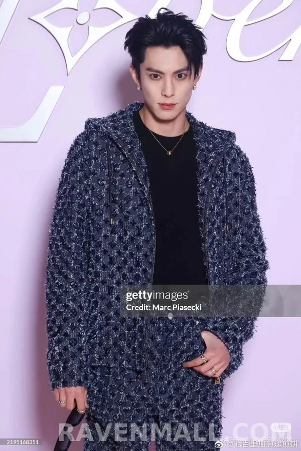 루이비통 루이비통 플록 데님 후드 집업 재킷 상세 이미지