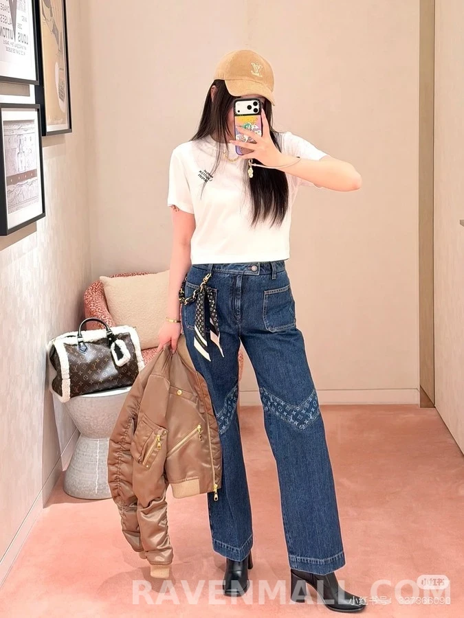 루이비통 루이비통 V 패치워크 로고 데님 팬츠 상세 이미지