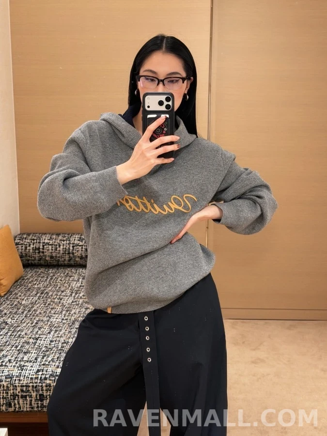 루이비통 루이비통 Vuitton 레더 레터링 후드 상세 이미지