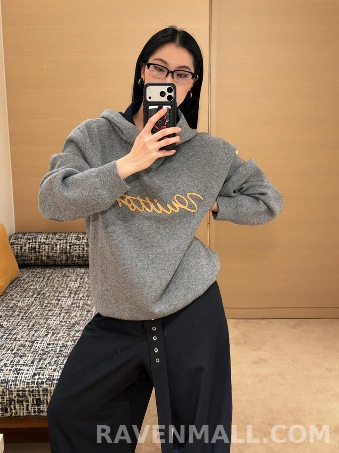 루이비통 루이비통 Vuitton 레더 레터링 후드 상세 이미지