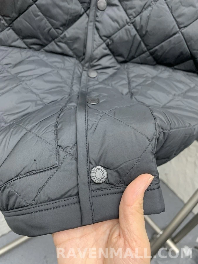 몽클레어 몽클레어 다이아몬드 퀼팅 패딩 베스트 상세 이미지