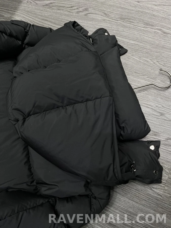 몽클레어 몽클레어 블랙 스냅 탈부착 와이드 후드 여성 패딩 상세 이미지