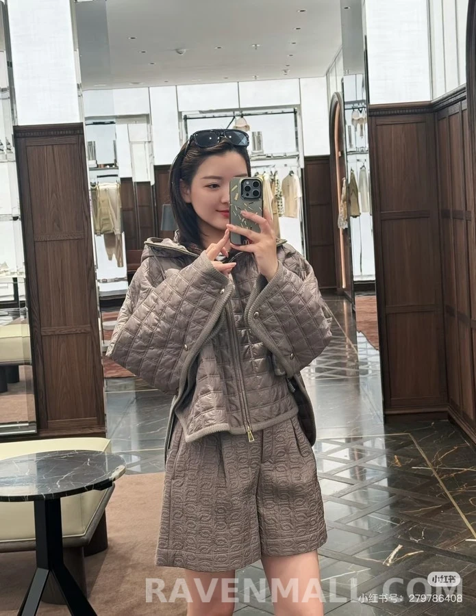 몽클레어 몽클레어 퀼팅 후드 케이프 패딩 상세 이미지