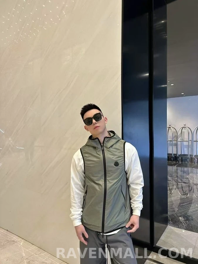 몽클레어 몽클레어 후드 리플렉티브 베스트 상세 이미지