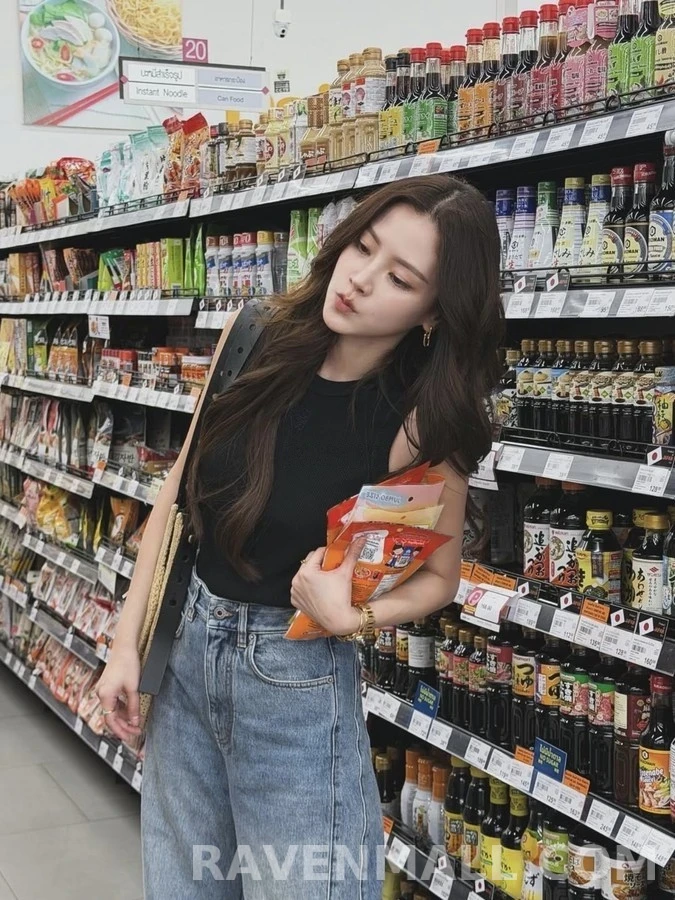 로에베 로에베 아나그램 자수 곡선 패널 와이드 데님 상세 이미지