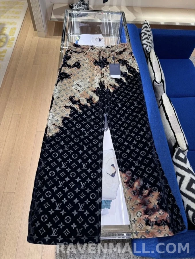 루이비통 루이비통 모노그램 블리치 플록 데님 팬츠 상세 이미지
