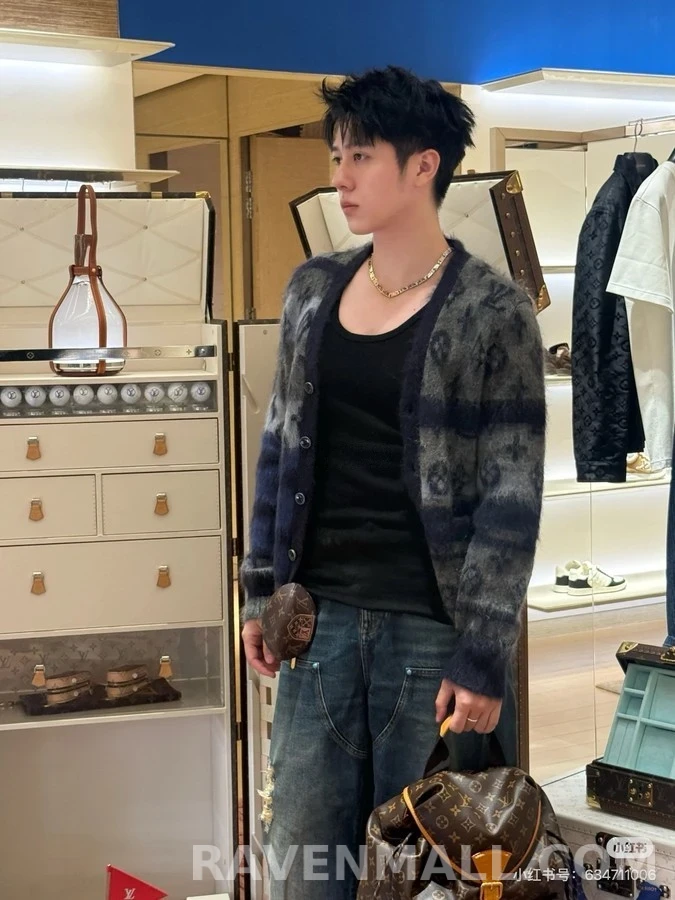 루이비통 루이비통 모노그램 패치워크 니트 가디건 상세 이미지