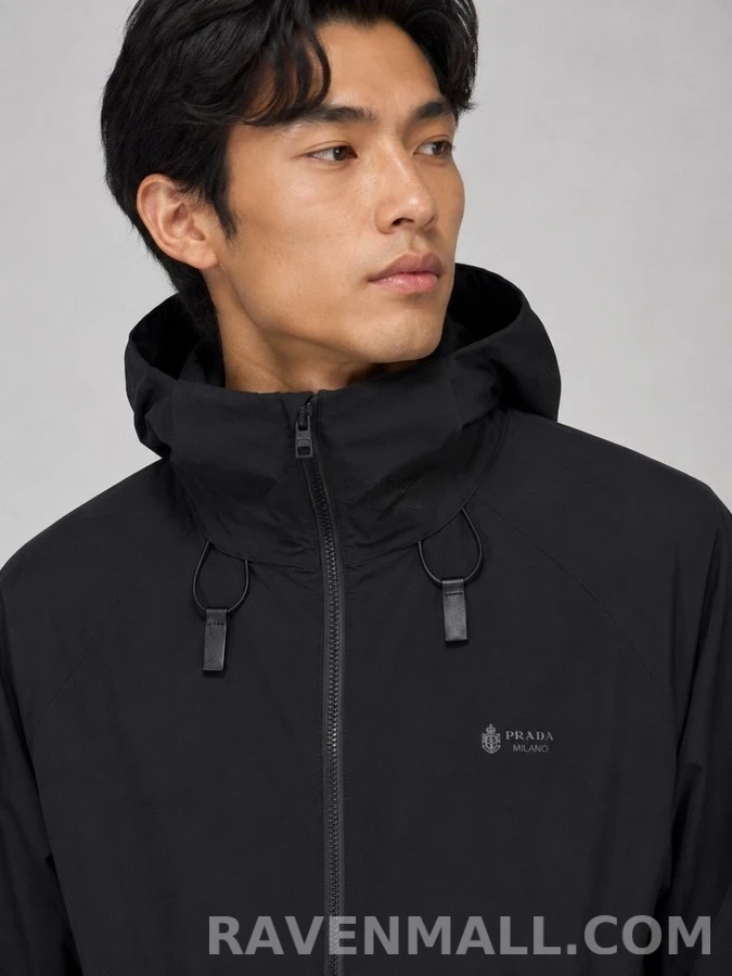 프라다 프라다 레터링 후드 집업 상세 이미지