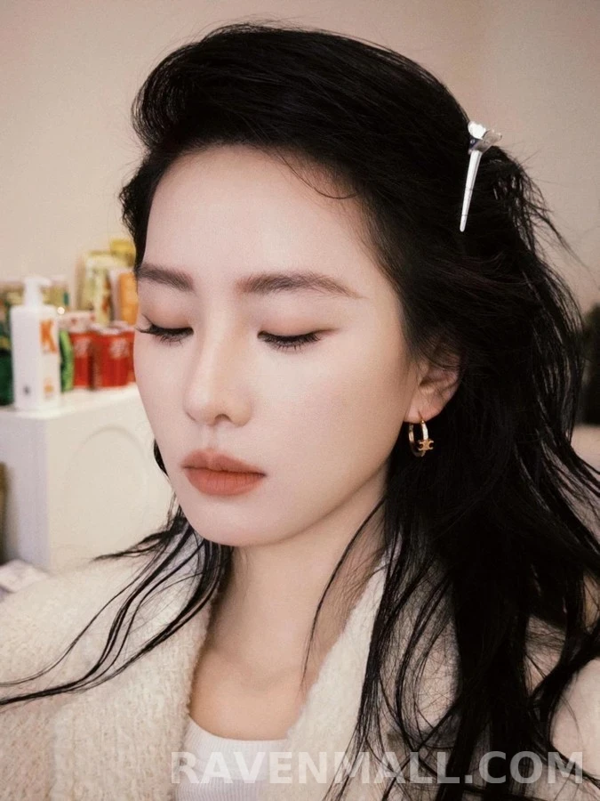 셀린느 셀린느 트리옹프 에나멜 후프 귀걸이 상세 이미지