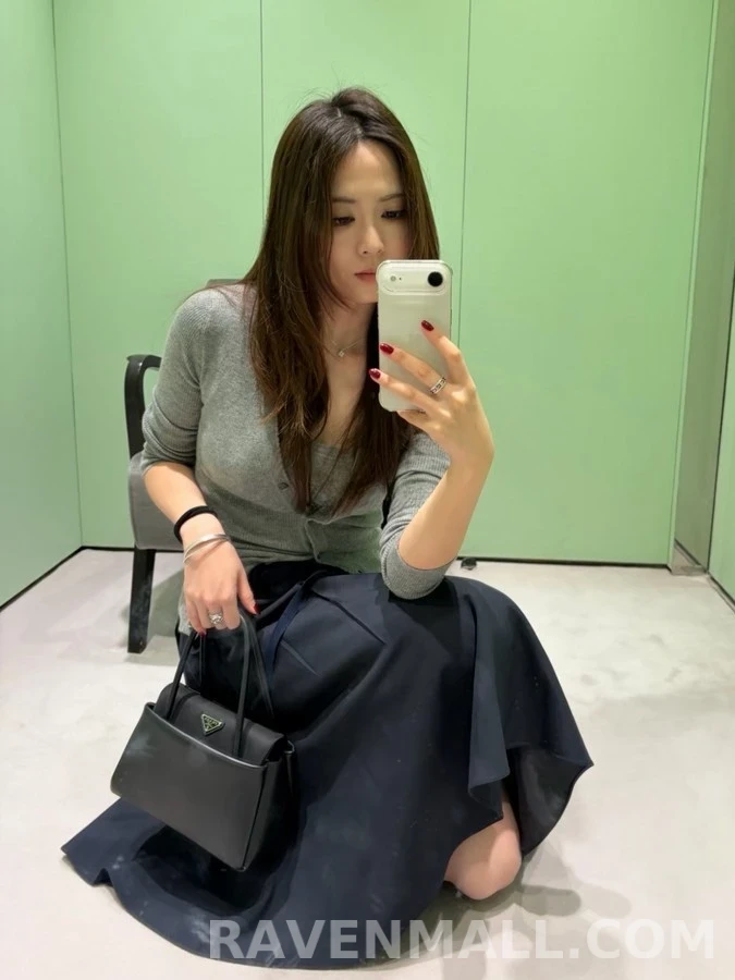 프라다 프라다 슬림핏 골지 가디건 상세 이미지