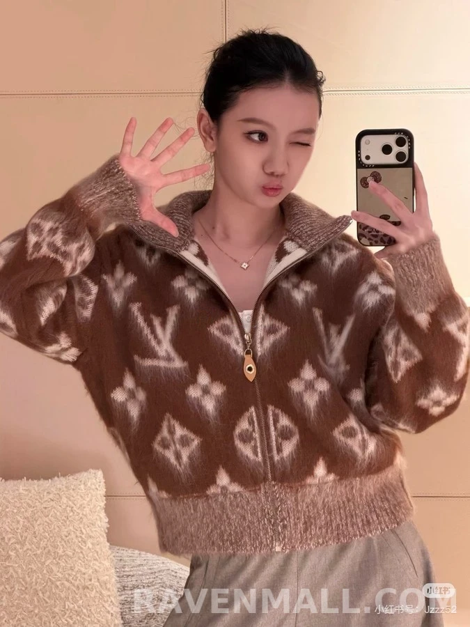 루이비통 루이비통 모노그램 퍼지 집업 니트 상세 이미지