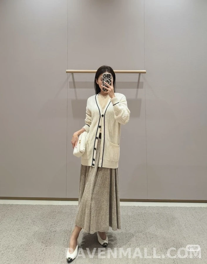 로로피아나 로로피아나 배색 포켓 케이블 니트 가디건 상세 이미지