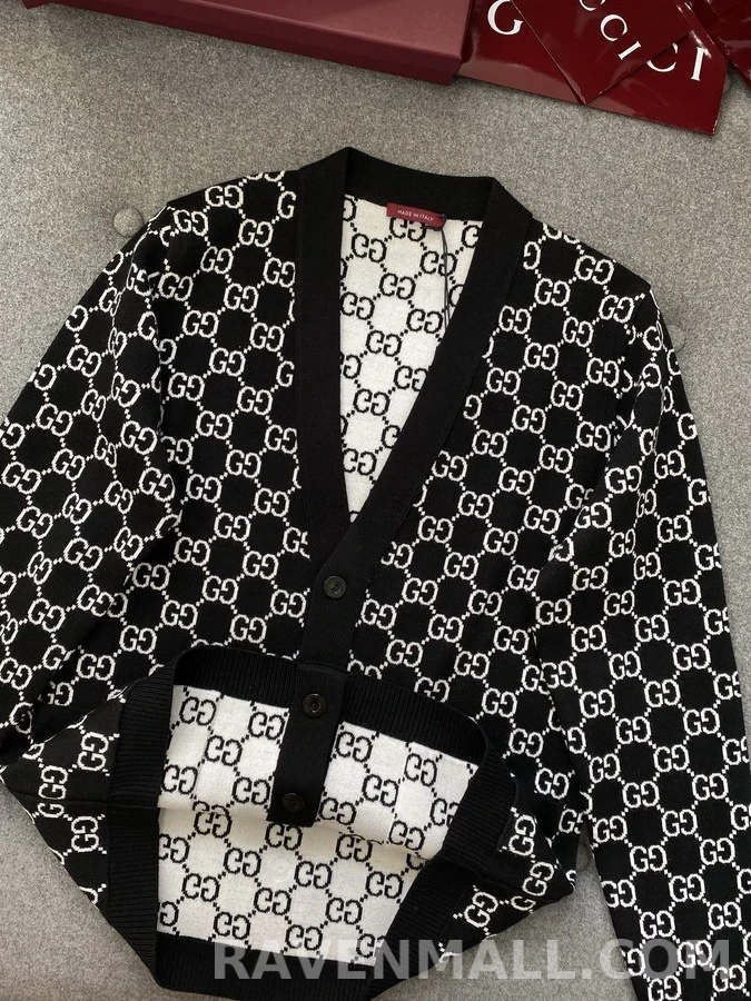 구찌 구찌 모노그램 리버서블 가디건 상세 이미지