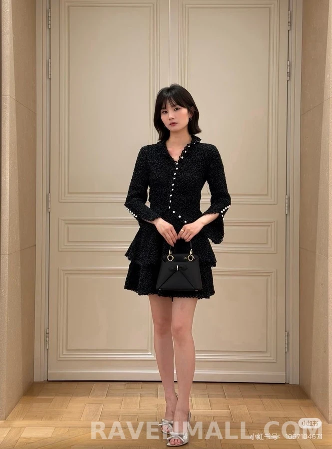 디올 디올 스펙클 하이넥 진주 버튼 가디건 상세 이미지