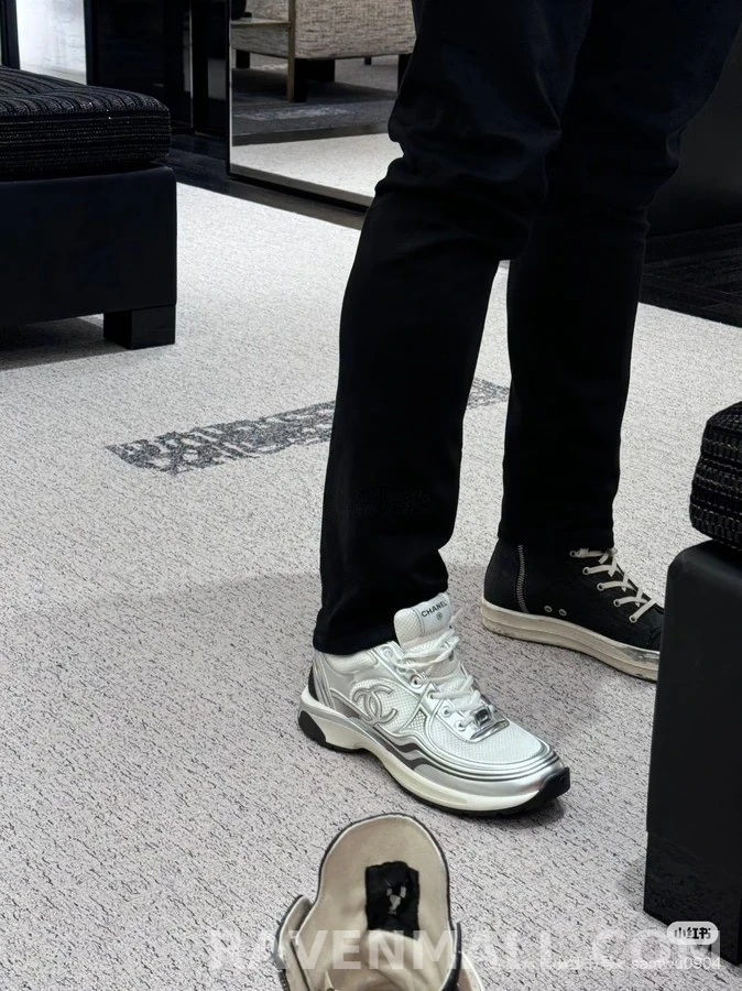 샤넬 샤넬 메탈릭 배색 스니커즈 상세 이미지
