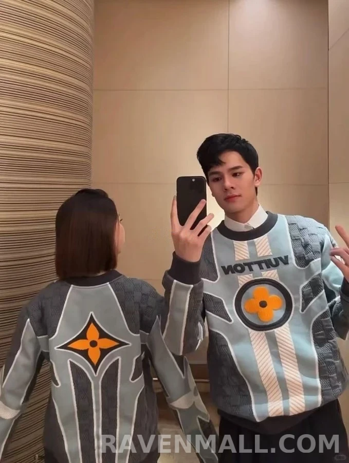 루이비통 루이비통 VUITTON 레터링 플라워 로고 니트 상세 이미지