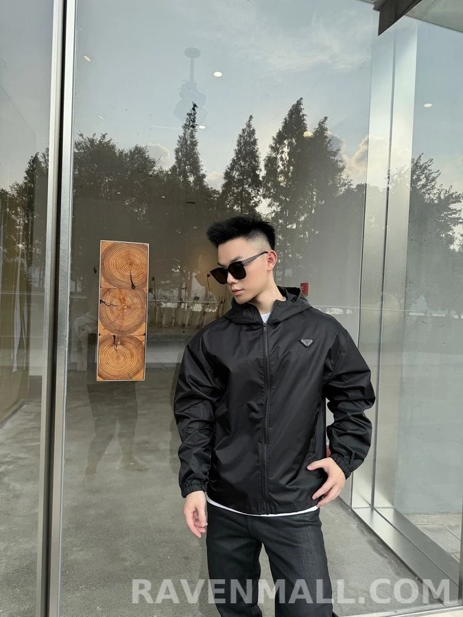 프라다 프라다 삼각 로고 후드 집업 자켓 상세 이미지