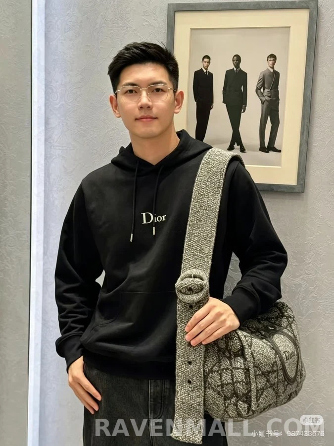 디올 디올 로고 자수 후드티 상세 이미지
