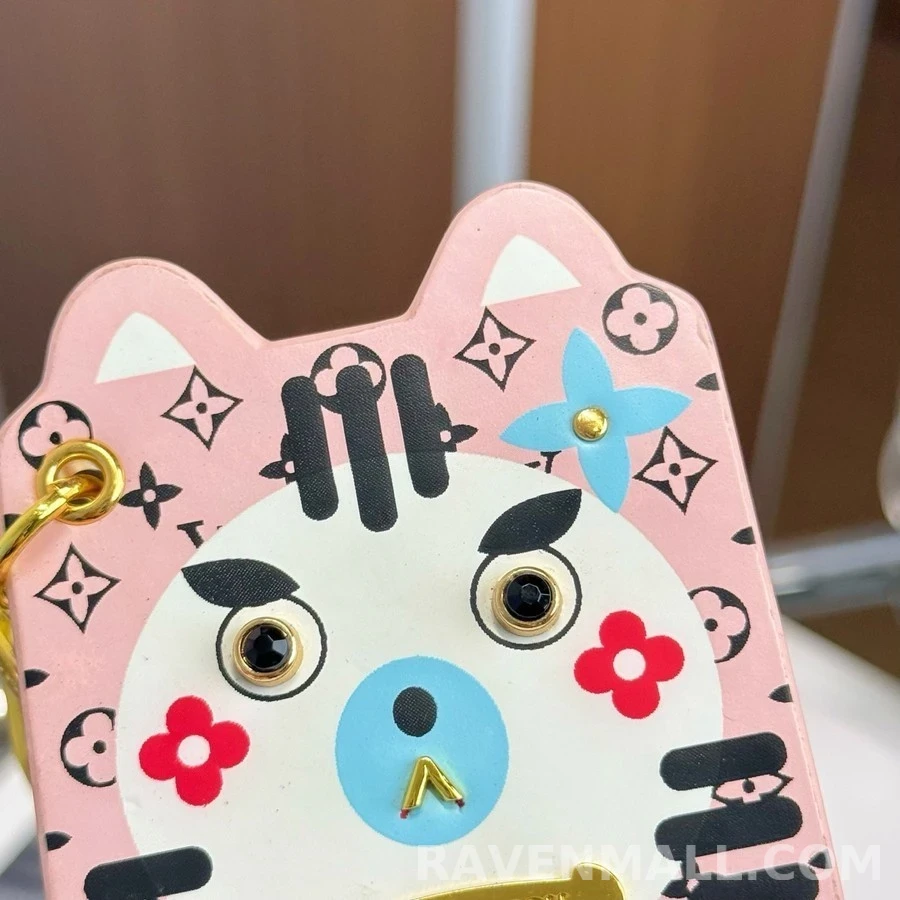 루이비통 루이비통 와일드 캣 백참 키링 상세 이미지