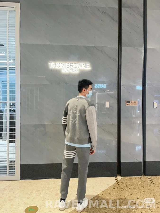 톰브라운 톰브라운 포바 거북이 자수 니트 가디건 상세 이미지