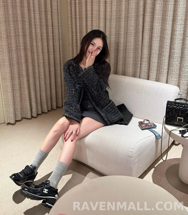 샤넬 샤넬 Double C 로고 청키 스니커즈 상세 이미지
