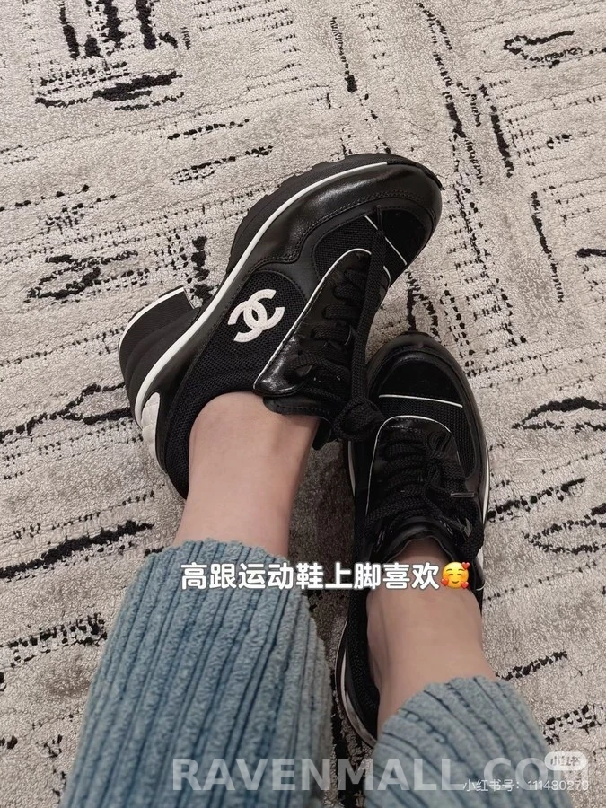 샤넬 샤넬 Double C 로고 청키 스니커즈 상세 이미지