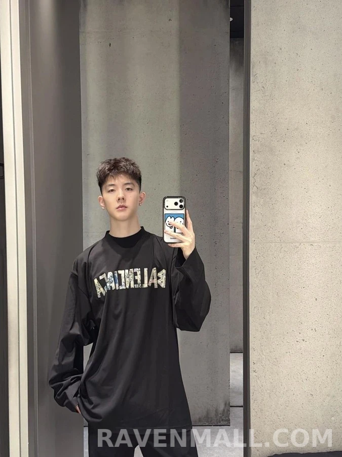 발렌시아가 발렌시아가 그래피티 테이프 로고 긴팔 티셔츠 상세 이미지