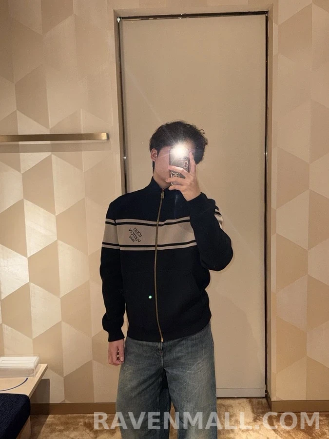 루이비통 루이비통 스트라이프 니트 집업 상세 이미지