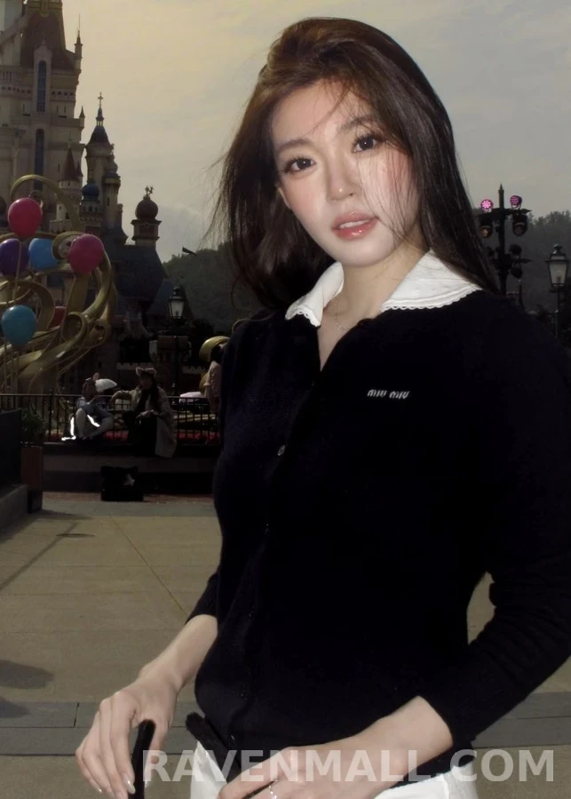 미우미우 미우미우 로고 탈착식 카라 긴팔 티셔츠 상세 이미지