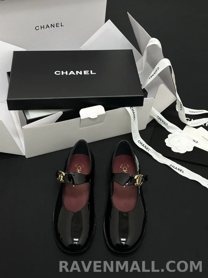 샤넬 샤넬 더블 C 에나멜 메리제인 슈즈 상세 이미지