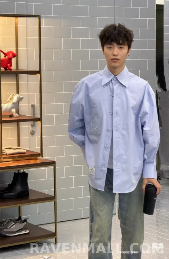 톰브라운 톰브라운 크레스트 자수 셔츠 상세 이미지