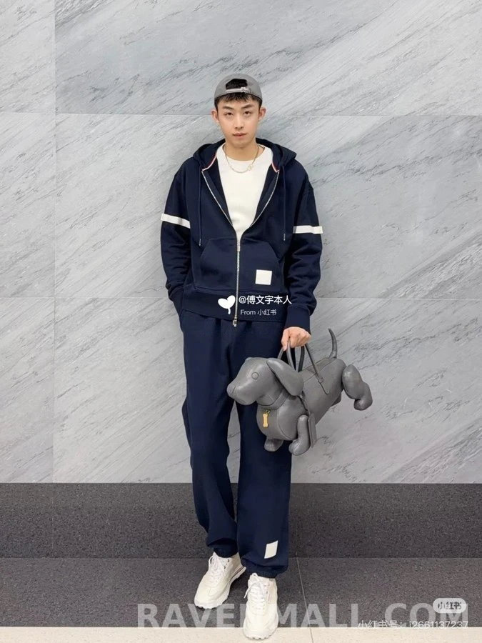 톰브라운 톰브라운 포바 스트라이프 후드 집업 상세 이미지