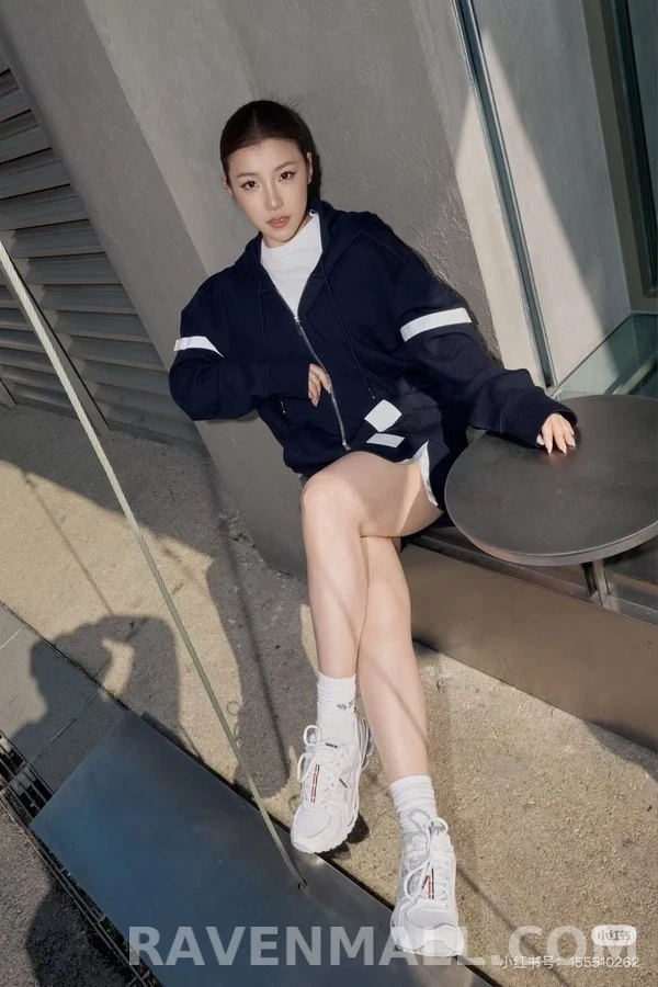톰브라운 톰브라운 포바 스트라이프 후드 집업 상세 이미지