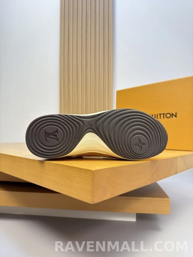 루이비통 루이비통 모노그램 웨이브 스니커즈 상세 이미지