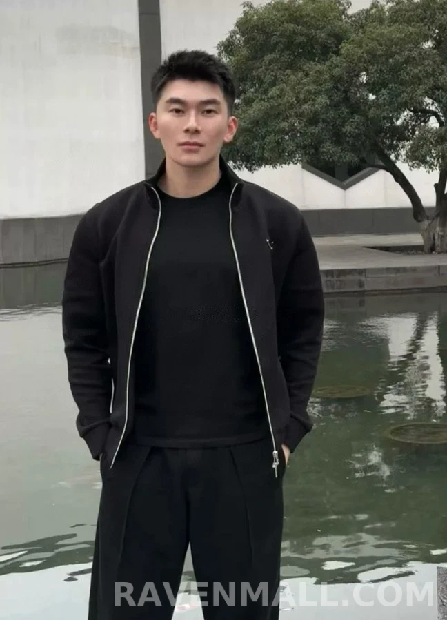 프라다 프라다 삼각 로고 지퍼 울 가디건 상세 이미지