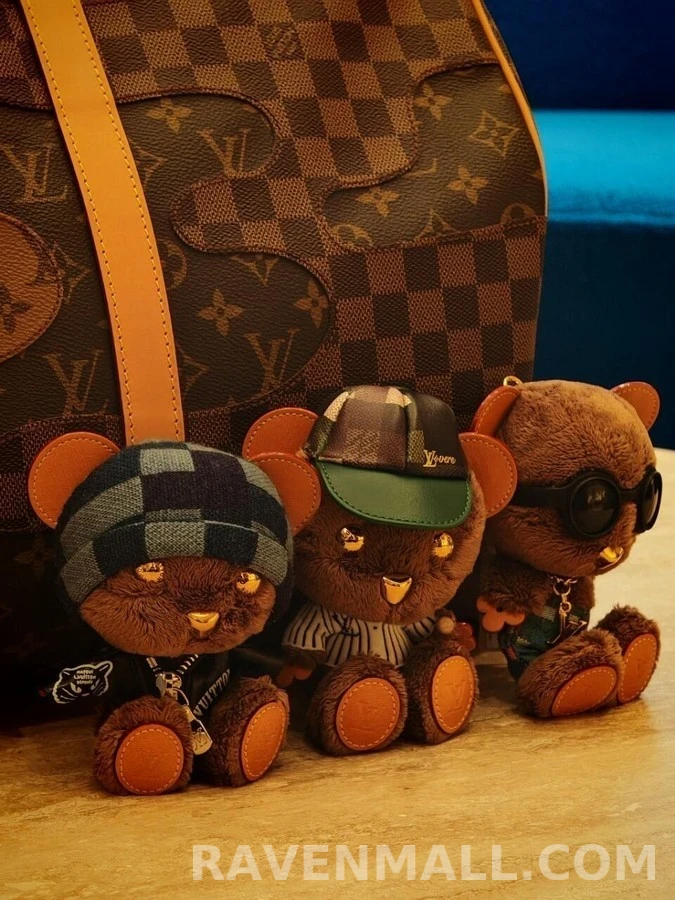루이비통 루이비통 Louis Bear 곰돌이 가방 참 상세 이미지