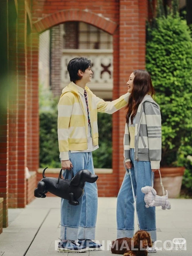 톰브라운 톰브라운 닥스훈트 스트라이프 니트 후드 상세 이미지