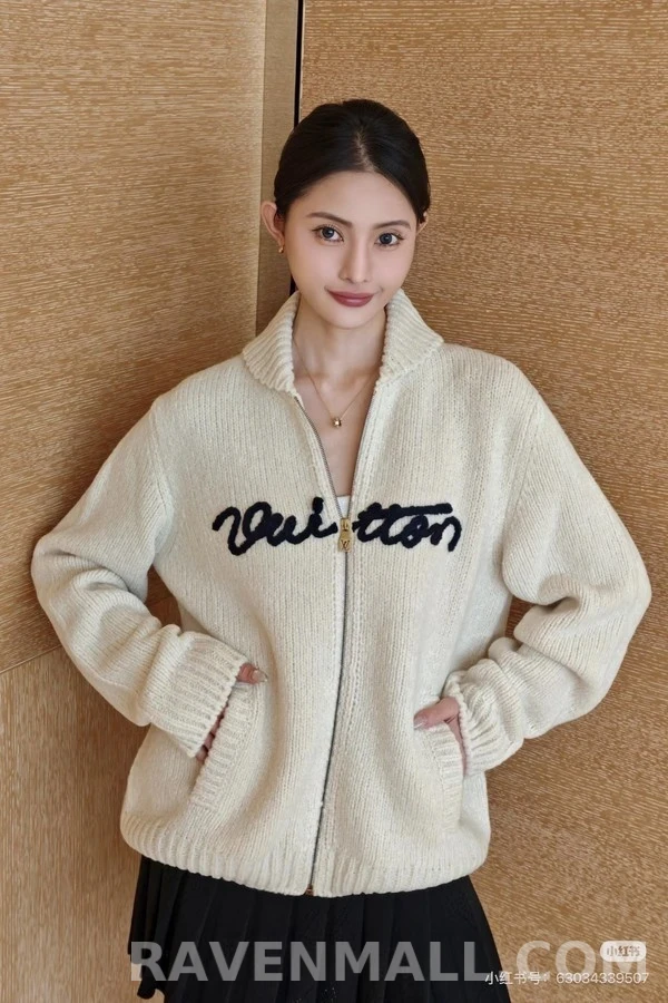 루이비통 루이비통 레터링 자수 울 집업 가디건 상세 이미지